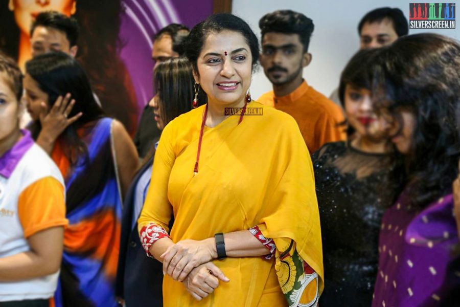 in-pictures-suhasini-mani-ratnam-at-the-launch-of-naturals-ayur-salon-and-wellness-care-photos-0004.jpg
