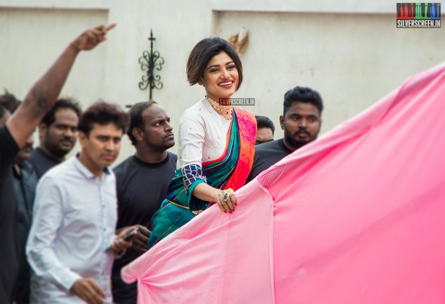 pictures-oviya-launch-saravana-stores-gold-palace-textiles-photos-0002.jpg