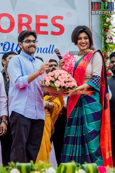 pictures-oviya-launch-saravana-stores-gold-palace-textiles-photos-0008.jpg