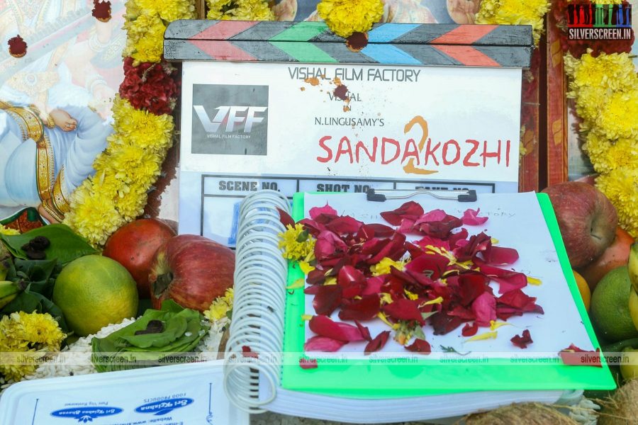 pictures-sandakozhi-2-movie-launch-vishal-krishna-rajkiran-n-lingusamy-photos-0002.jpg