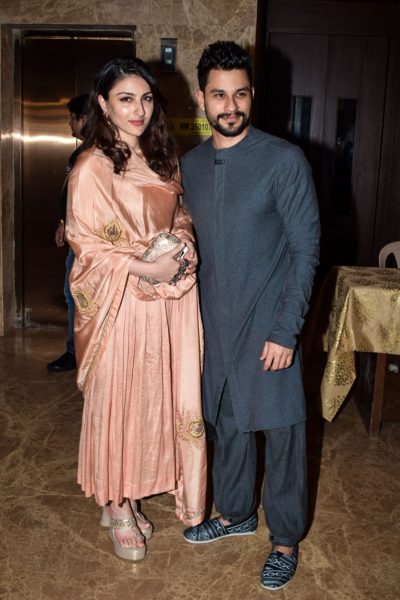 Mumbai: Actress Soha Ali Khan along with her husband Kunal Khemu at Producer Ramesh Torani's Pre-Diwali celebration in Mumbai on Oct 15, 2017.(Photo: IANS)