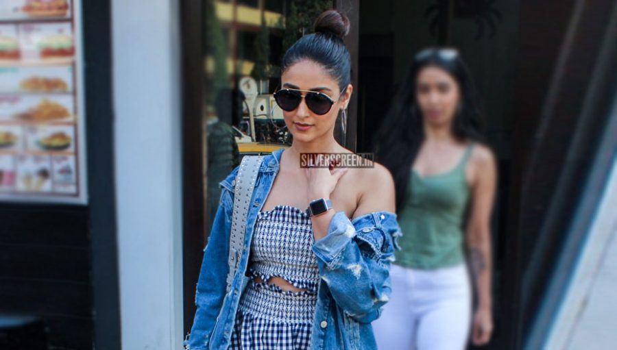 Illeana Looking Breezy and Stylish