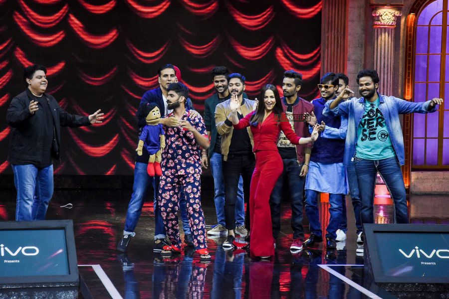 Evelyn Sharma On The Sets Of The Great Indian Laughter Challenge