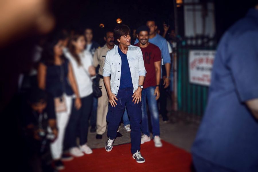 Shah Rukh Khan at the Lalkaar Concert in Mumbai. The concert was held as part of the campaign to end violence against women and girls. Armaan Malik, Harshdeep Kaur, Papon among others performed at the concert.