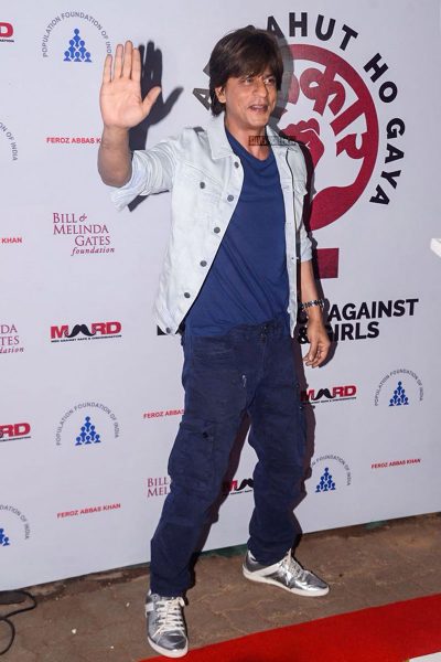 Shah Rukh Khan at the Lalkaar Concert in Mumbai. The concert was held as part of the campaign to end violence against women and girls. Armaan Malik, Harshdeep Kaur, Papon among others performed at the concert.