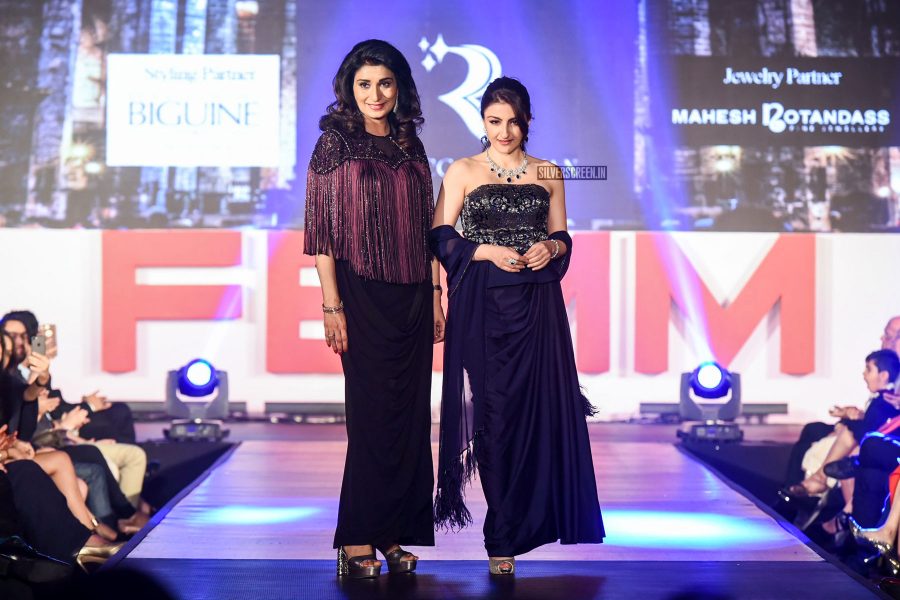 Soha Ali khan at The Fashion Show For Social Cause Called She Matters