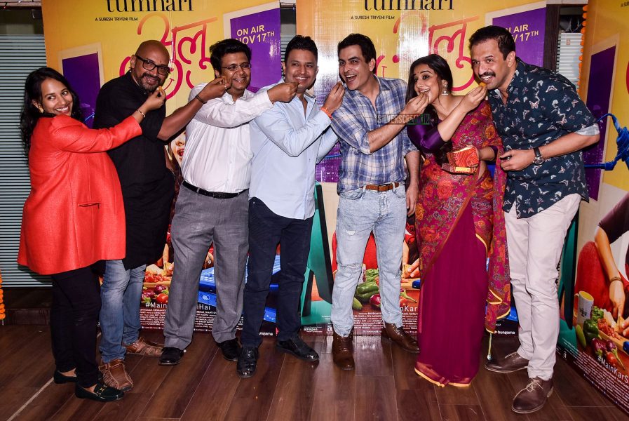 Vidya Balan, Manav Kaul and the entire team of Tumhari Sullu celebrated the film's success with laddoos.