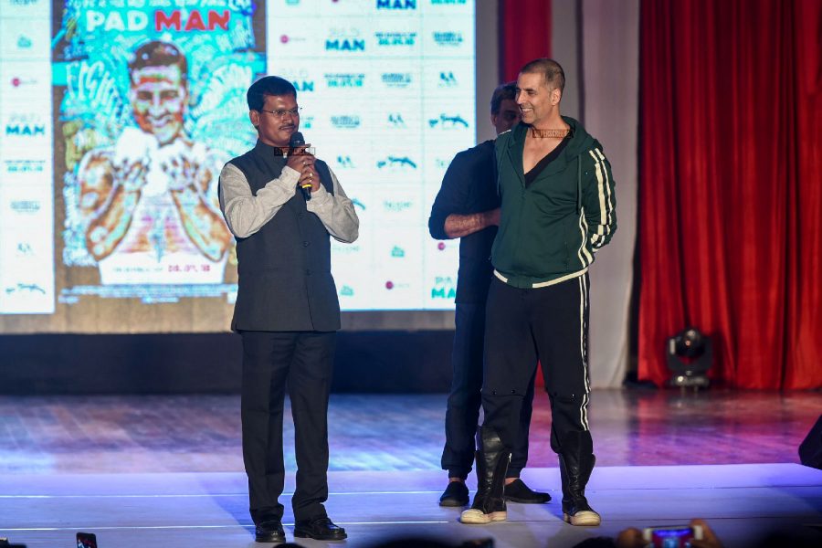 Akshay Kumar, Arunachalam Muruganantham During The Promotions Of PadMan