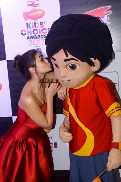 Alia Bhatt in a Gauri and Nainika dress at Nickelodeon’s Kids Choice Awards