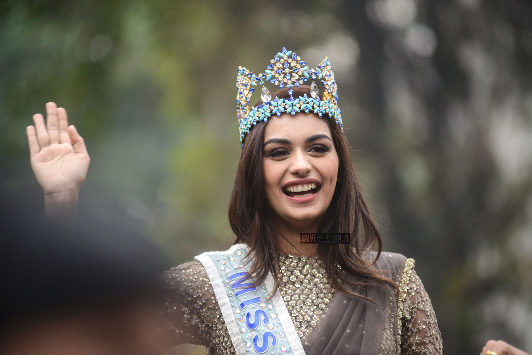 Grand Homecoming Parade For Newly Crowned Miss World Manushi Chhillar Silverscreen India