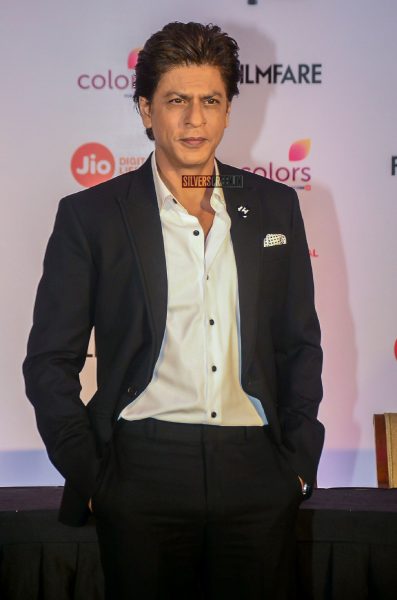 Shah Rukh Khan To Host Jio Filmfare Awards 2018