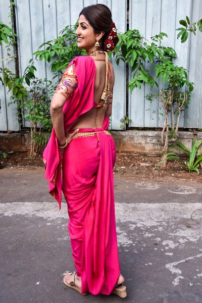 Shilpa Shetty in a Neeta Lulla sari on the sets of Super Dancer 2