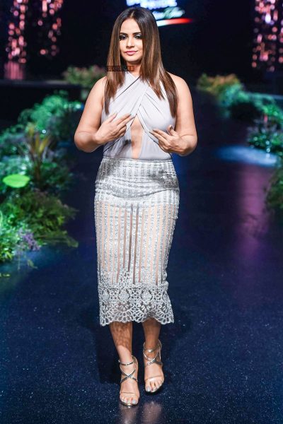 Neetu Chandra At The Blenders Pride Fashion Tour 2017