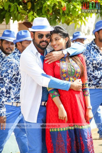 Mannar Vagera Movie Stills Starring Vimal, Anandhi and Directed by Boopathy Pandian