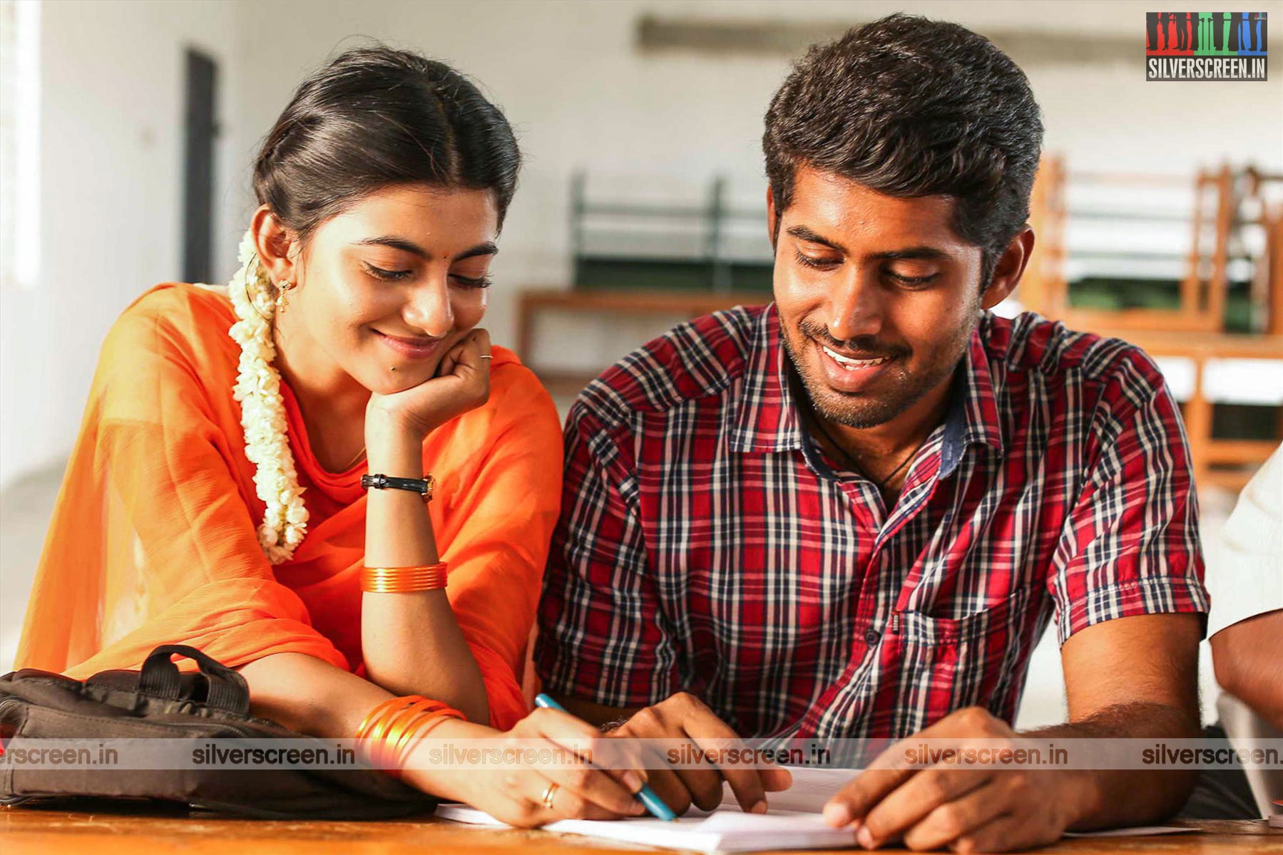 Pariyerum Perumal Movie Stills Starring Kathir and Anandhi