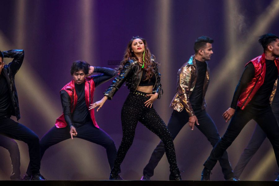 Salman Khan, Katrina Kaif, Prabhu Deva, Sonakshi Sinha Perform At The Da-Bangg The Tour, Pune