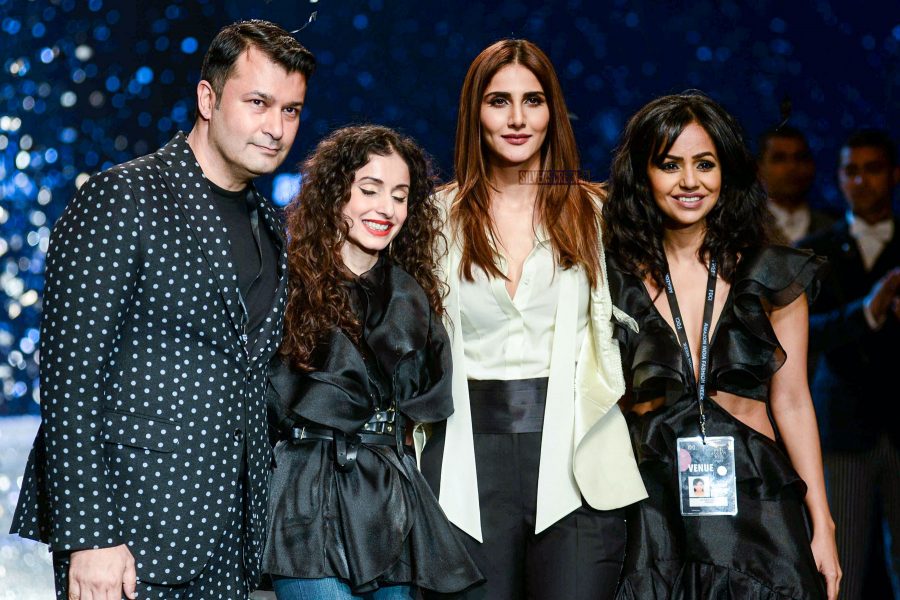 Vaani Kapoor Walks The Ramp For Gauri & Nainika At Amazon India Fashion Week