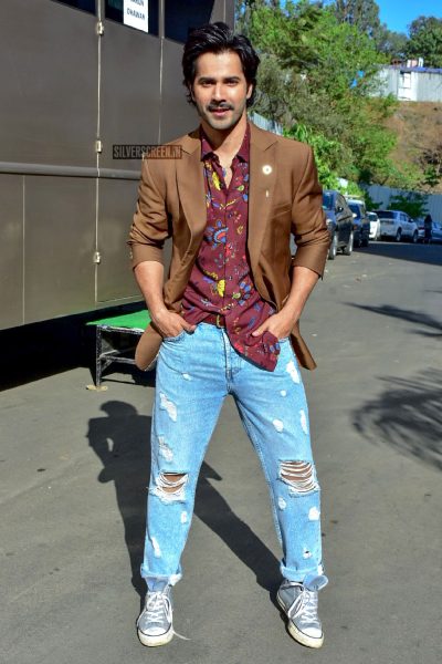 Varun Dhawan With Shilpa Shetty On The Sets Of Super Dancer 2