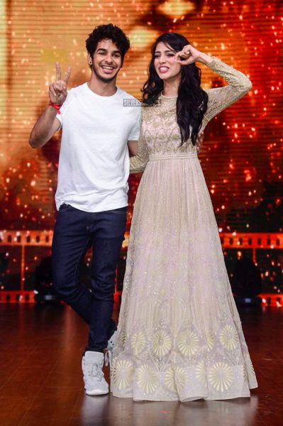 Ishaan Khattar, Malavika Mohanan During The Promotions Of Beyond The Clouds On The Sets Of DID Lil Masters