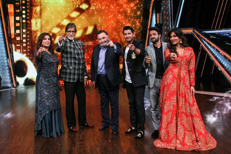 Amitabh Bachchan And Rishi Kapoor On The Sets Of Dance India Dance Lil' Masters