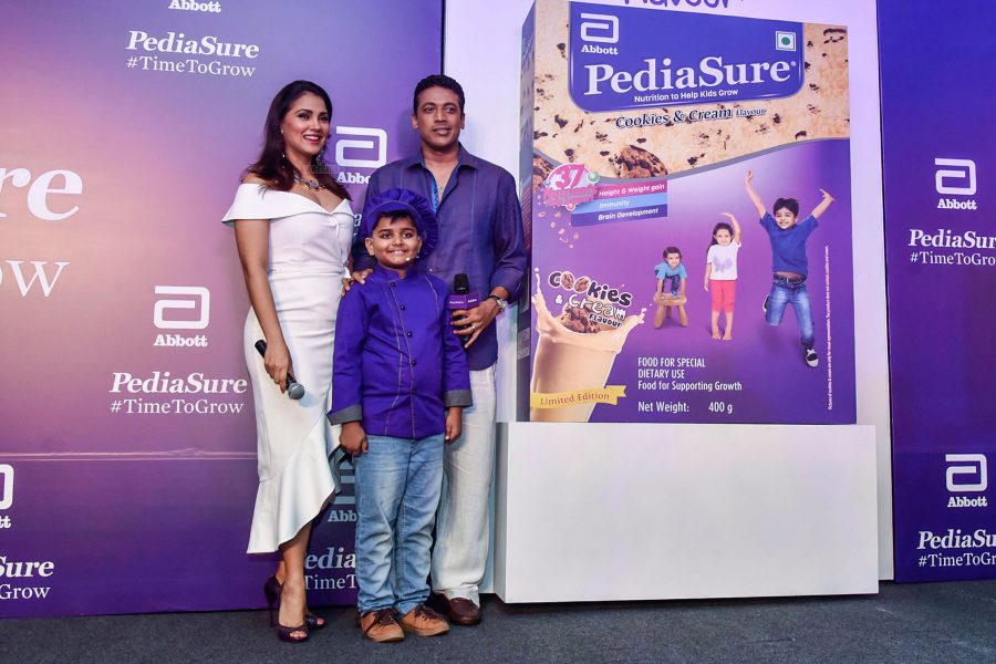 Lara Dutta & Mahesh Bhupathi At A Product Launch