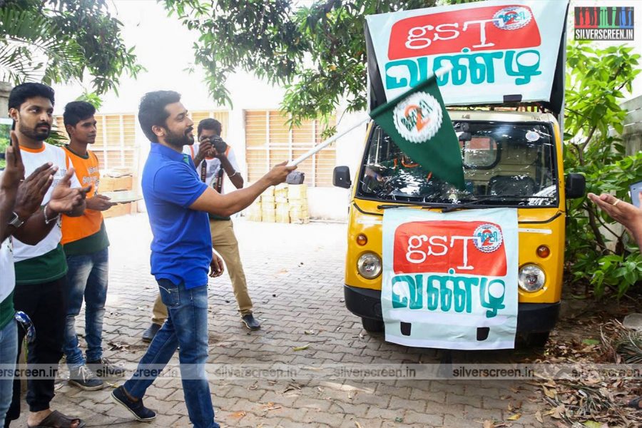 Suriya Flags Off 'GST Vandi' for Goli Soda 2