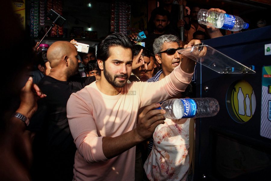 Varun Dhawan At The Beach Clean-Up Event