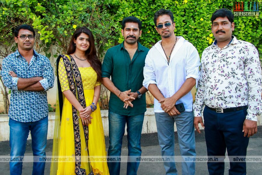 Kolaigaran Movie Launch Photos