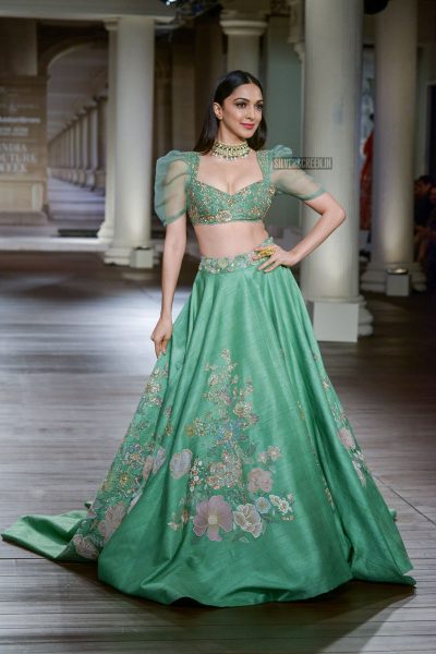 Kiara Advani Walks For Shyamal-Bhumika at India Couture Week