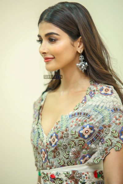 Pooja Hegde At The Saskhyam Audio Launch