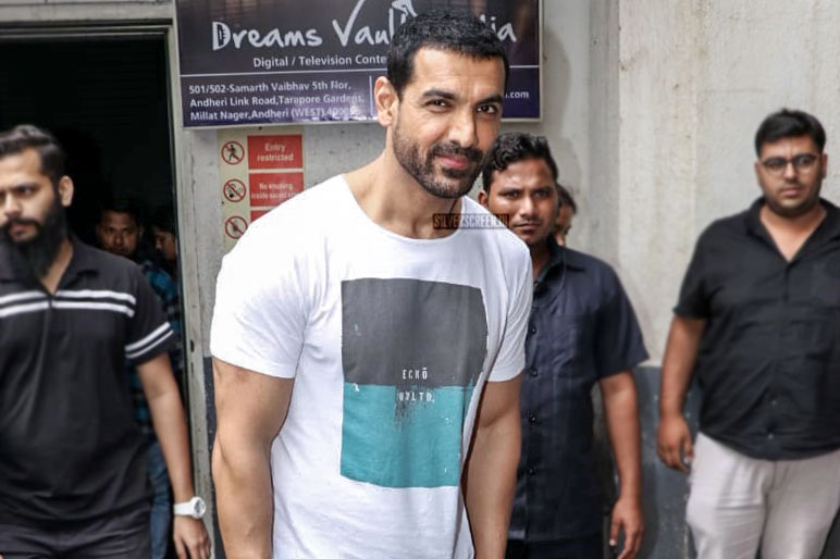 John Abraham On The Sets Of Dance Deewane To Promote Satyamev Jayate