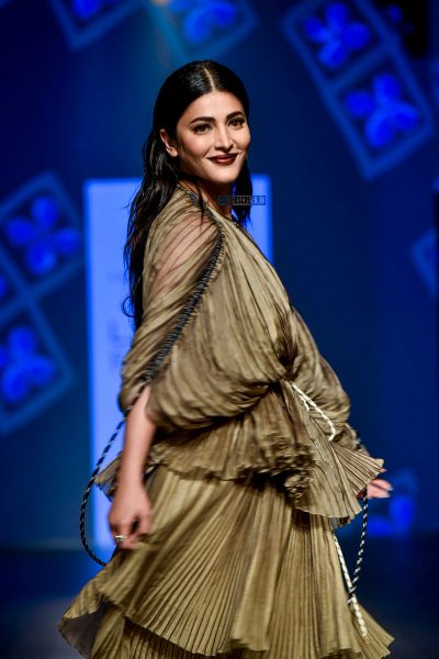 Shruti Haasan At The Lakme Fashion Week 2018