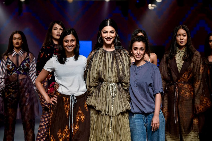 Shruti Haasan At The Lakme Fashion Week 2018