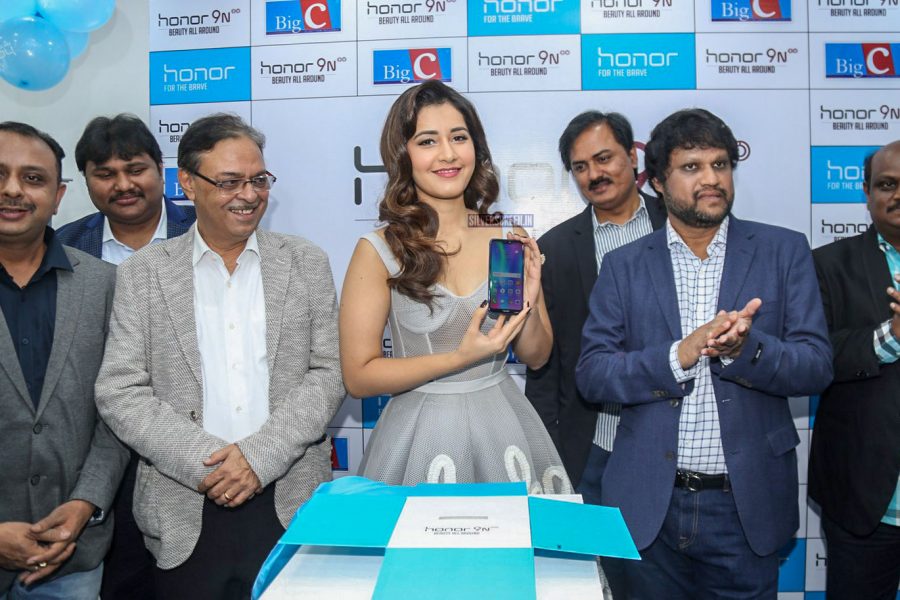 Raashi Khanna At The Launch Of A Smartphone