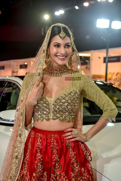 Amyra Dastur Show-Stopper For Pernia's Pop Up Show