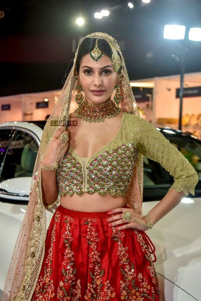 Amyra Dastur Show-Stopper For Pernia's Pop Up Show