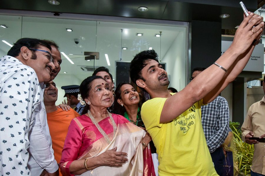 Asha Bhosle At A Product Launch