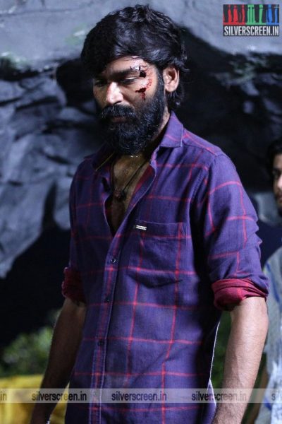 Vada Chennai Movie Stills Starring Dhanush