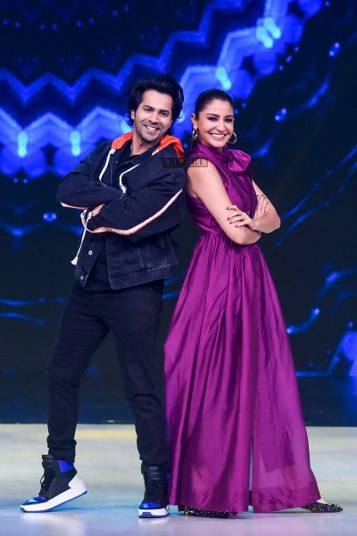 Varun Dhawan & Anushka Sharma With Madhuri Dixit On The Sets Of Dance Deewane