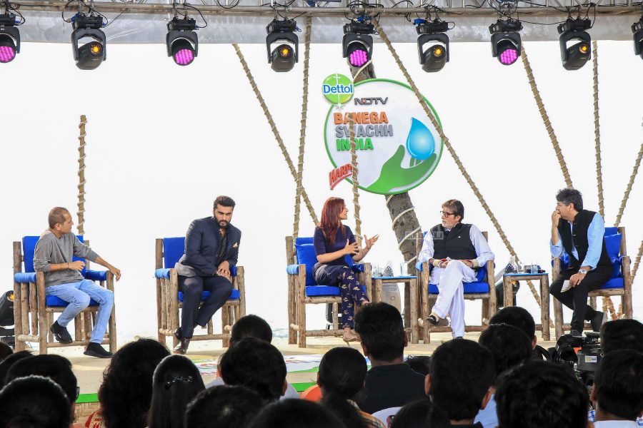 Amitabh Bachchan, Parineeti Chopra, Arjun Kapoor At The 'Banega Swachh India' Event