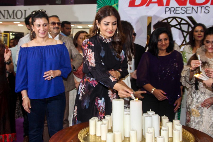 Raveena Tandon At The Inauguration Of An Exhibition