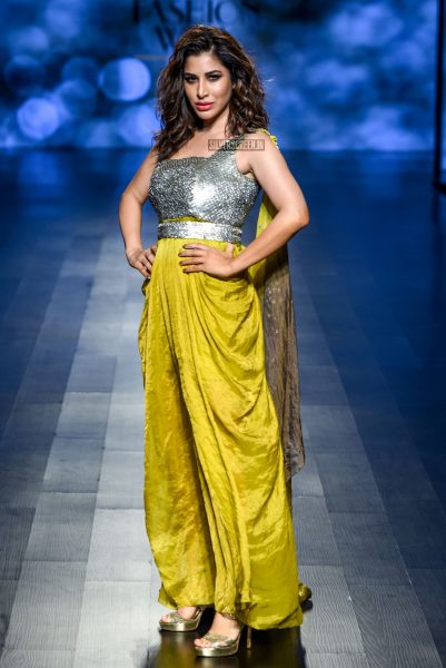 Sophie Choudry Walks The Ramp For Megha Jain Madaan