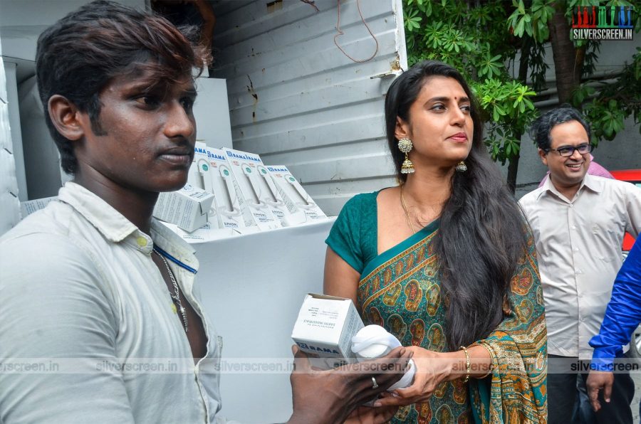 Actress Kasthuri Funds Gaja Relief