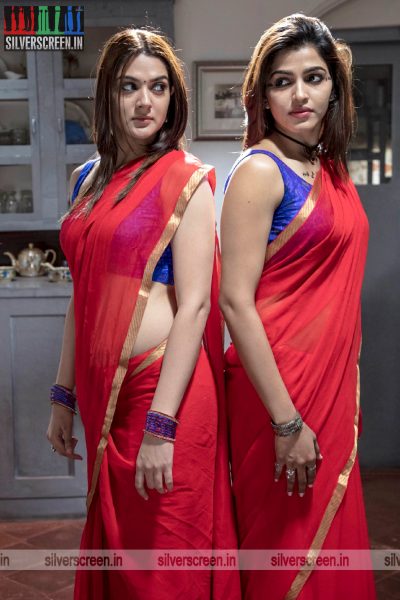 Iruttu Movie Stills Starring Dhashika, Sakshi Parvinder