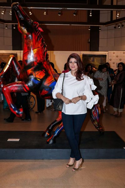 Twinkle Khanna At The 'Breaking Barriers' Exhibition