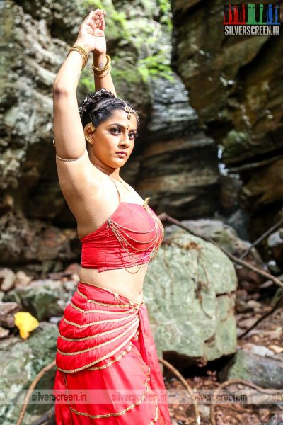 Neeya 2 Movie Stills Varalaxmi