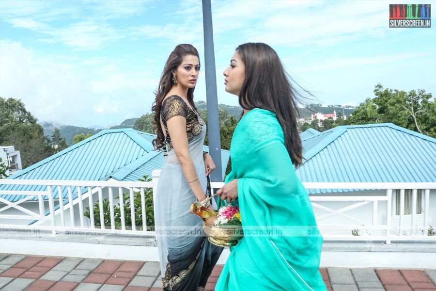 Neeya 2 Movie Stills Starring Catherine Tresa, Raai Laxmi