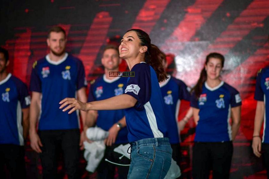 Taapsee Pannu Unveils The New Jersey Of Her Badminton Team Pune7Aces