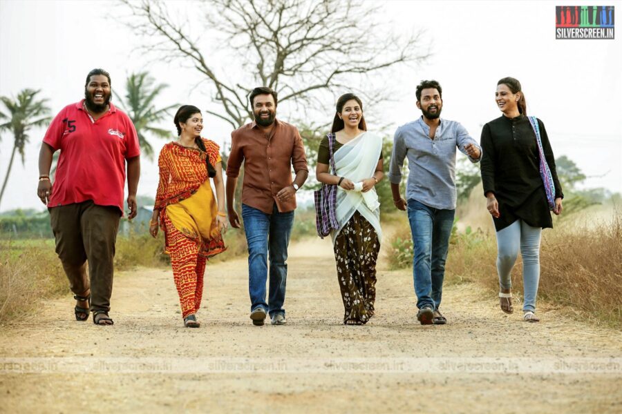 Naadodigal 2 Movie Stills Starring M Sadikumar, Anjali