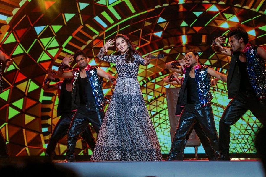 Maduri Dixit At Umang 2019 Festival